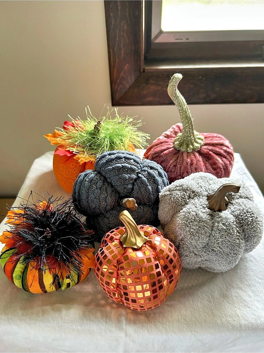 Pumpkin Holiday Decor Set Orange & Pink
